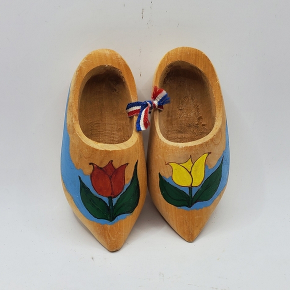 Vintage 1994 Dutch Wooden Shoes Mini Clogs Holland Carved Hand Painted Tulip 5" - Picture 3 of 10